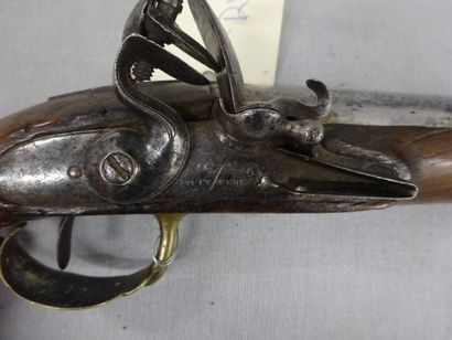 Pistolet d'officier à silex.

Canon rond...