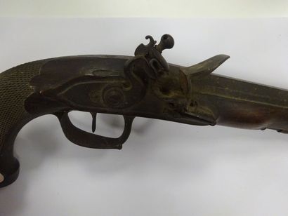 Paire de pistolets d'officier à silex.

Canons...