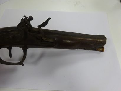 Paire de pistolets d'officier à silex.

Canons...