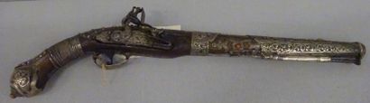 Pistolet oriental à silex.

Canon à décor...