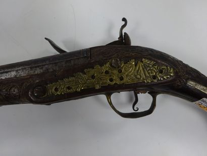 EMPIRE OTTOMAN


Long pistolet à silex.

Platine...