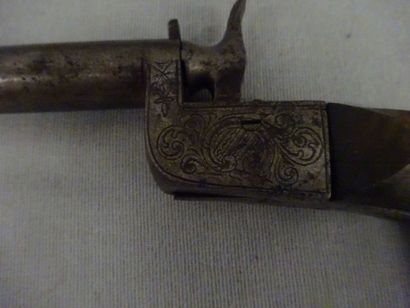 Pistolet à percussion annulaire, de type...