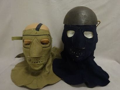 Rare cervelière de képi.

On joint :

- deux...
