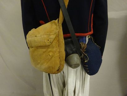 Mannequin d'un Zouave du 3ème Régiment.

Avec...