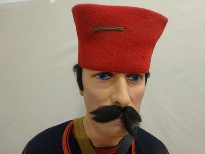Mannequin d'un Zouave du 3ème Régiment.

Avec...