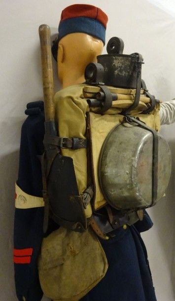 Mannequin d'un caporal du 141ème R.I.

Avec...
