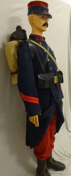 Mannequin d'un caporal du 141ème R.I.

Avec...