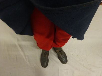 Mannequin d'un caporal du 141ème R.I.

Avec...