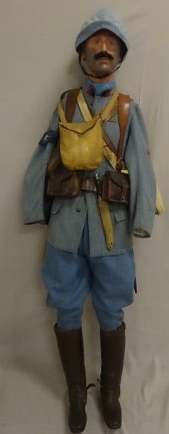 Mannequin d'un soldat du 5ème Génie.

Avec...
