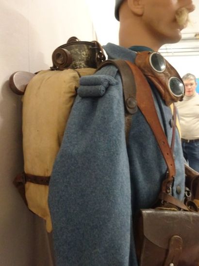 Mannequin d'un soldat d'Infanterie bleue...
