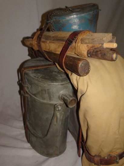 Sac à dos comprenant : bouteillon, gamelle,...