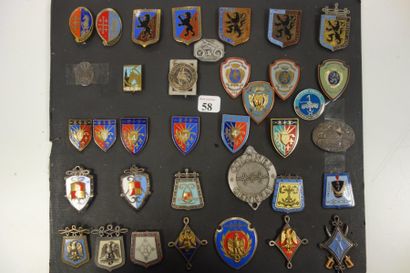 Hussards


Plaque de 36 pièces.

Manques...