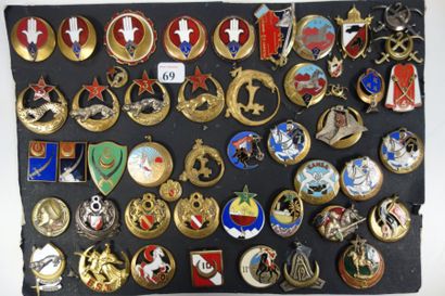Spahis Algériens


Plaque de 48 pièces.

Petits...