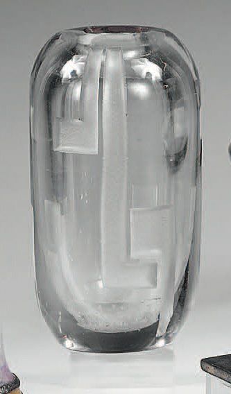 Jean LUCE (1895-1964)
Vase en verre blanc...