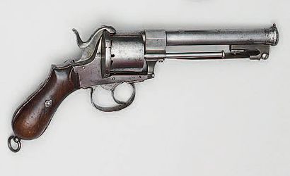 Revolver à broche à baïonnette six coups,...