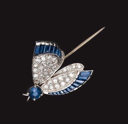 STERLÉ
Épingle en platine, stylisant un papillon,...
