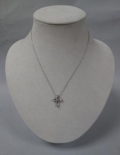 TIFFANY & CO


Collier formé d'une chaîne...