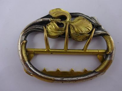 PIEL ET FRERES


Boucle de ceinture à décor...
