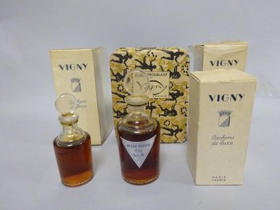 VIGNY


- Guiliguili.

Flacon dans sa boîte...
