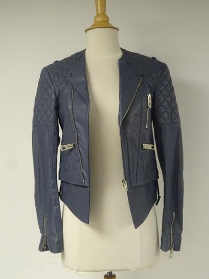BALENCIAGA


Perfecto en cuir 
