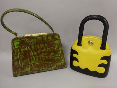 Christian LACROIX


Lot de deux sacs à main,...