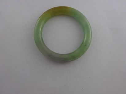 Bracelet jonc en jade vert clair, blanc et...