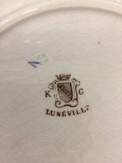 KELLER & GUéRIN, LUNEVILLE


Partie de service...