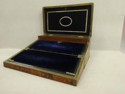 Coffre-écritoire de voyage, rectangulaire,...