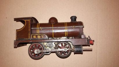 Train mécanique HORNBY, écartement O.

Environ...