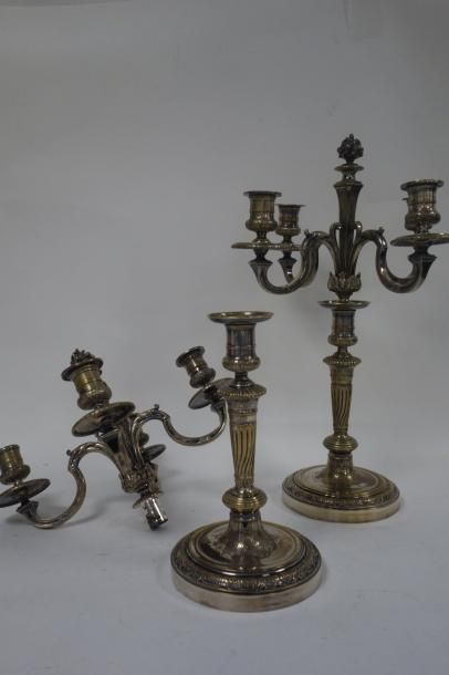 CHRISTOFLE


Paire de candélabres en métal...