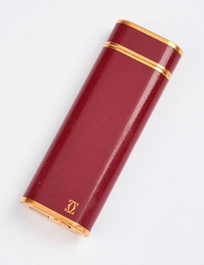 CARTIER


Briquet en métal doré et laque...