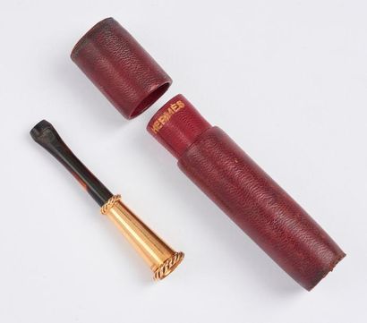 HERMES Paris


Fume-cigarette en écaille...