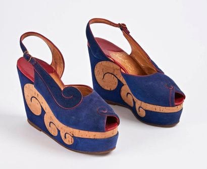 INABILAC


Paire de chaussures pour femmes...