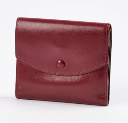 HERMES Paris


Portefeuille en box bordeaux.

Fermeture...
