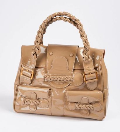 Valentino GARAVANI


Sac de dame en cuir...