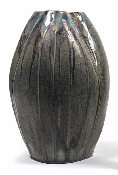 Pierre-Adrien DALPAYRAT (1844-1910)
Vase...