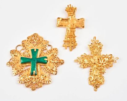 Christian LACROIX


Lot de trois broches...