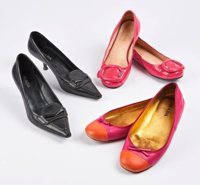 PRADA


- Paire de ballerines en cuir rose...