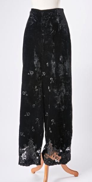Emmanuel UNGARO PARALLELE


Pantalon large...