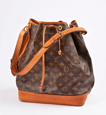 Louis VUITTON, Noé 


Sac en toile Monogram...