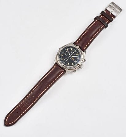 Montre chronographe bracelet d'homme.
Boîtier...
