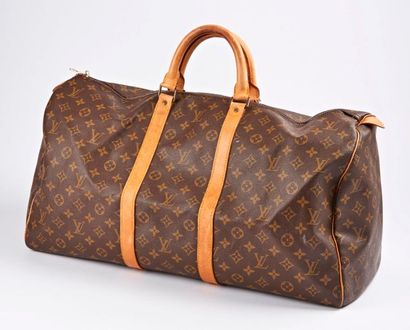 Louis VUITTON, Keepall


Sac en toile Monogram...
