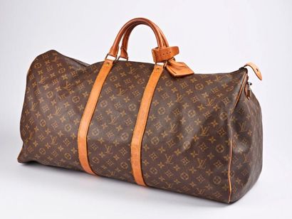 Louis VUITTON, Keepall


Sac de voyage en...