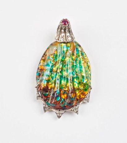Pendentif en or gris (750) et éléments en...