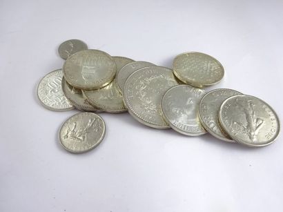 France
Lot de pièces de monnaies en argent...