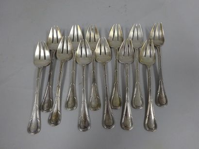 PUIFORCAT
12 fourchettes à gâteaux en argent...