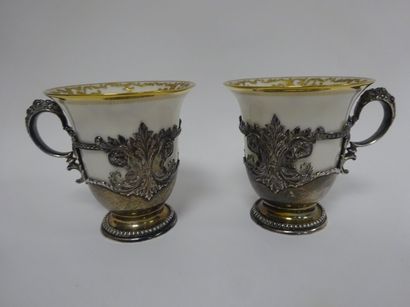 TIFFANY & CO
Deux tasses en porcelaine à...