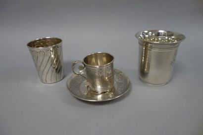 Lot en argent (925) comprenant : 

- une...