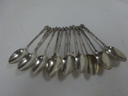 12 cuillers à thé en argent (925), spatule...