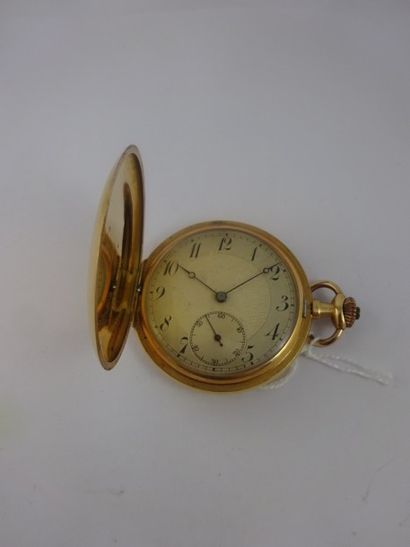 Montre savonnette en or jaune (750). Cadran...